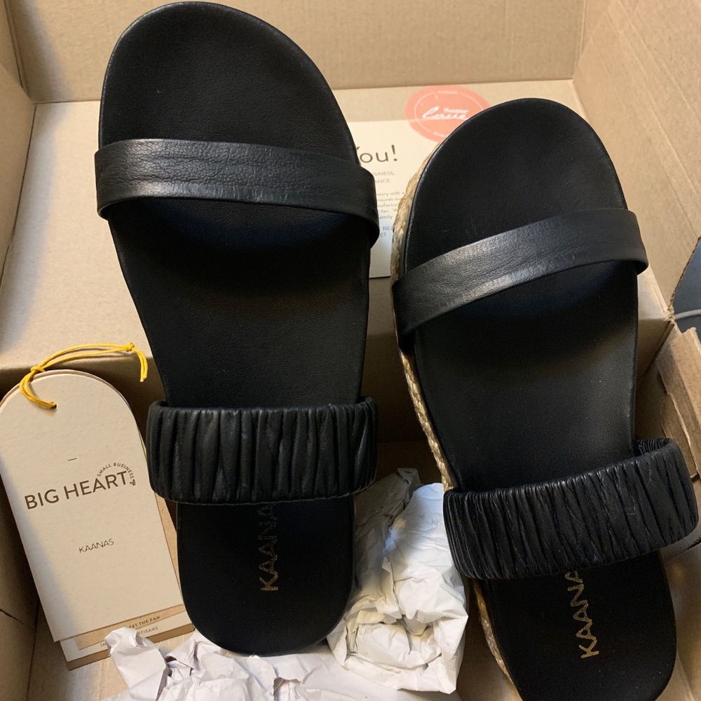 Kaanas slides.. From shopbob!
